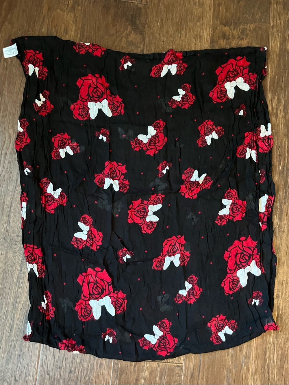 Disney Parks Red Rose Minnie Infinity Scarf